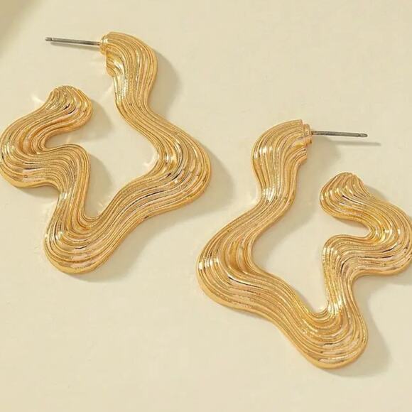 Textured Wavy Hoop Earrings - Picture 1 of 2